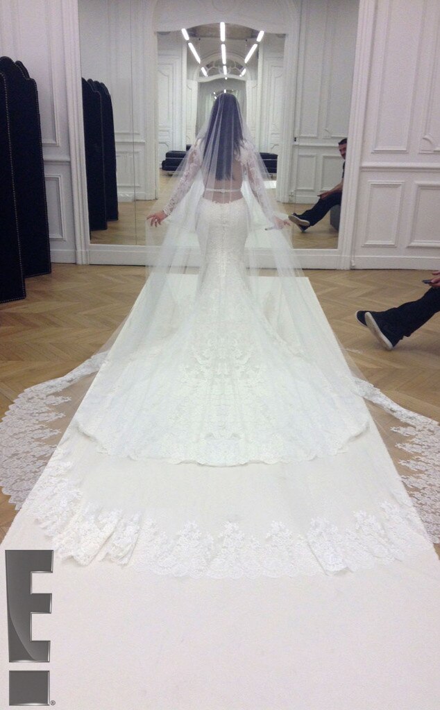 Kim Kardashian, Kanye West, Wedding Exclusive Kim Kardashian, Kanye West, Wedding Exclusive