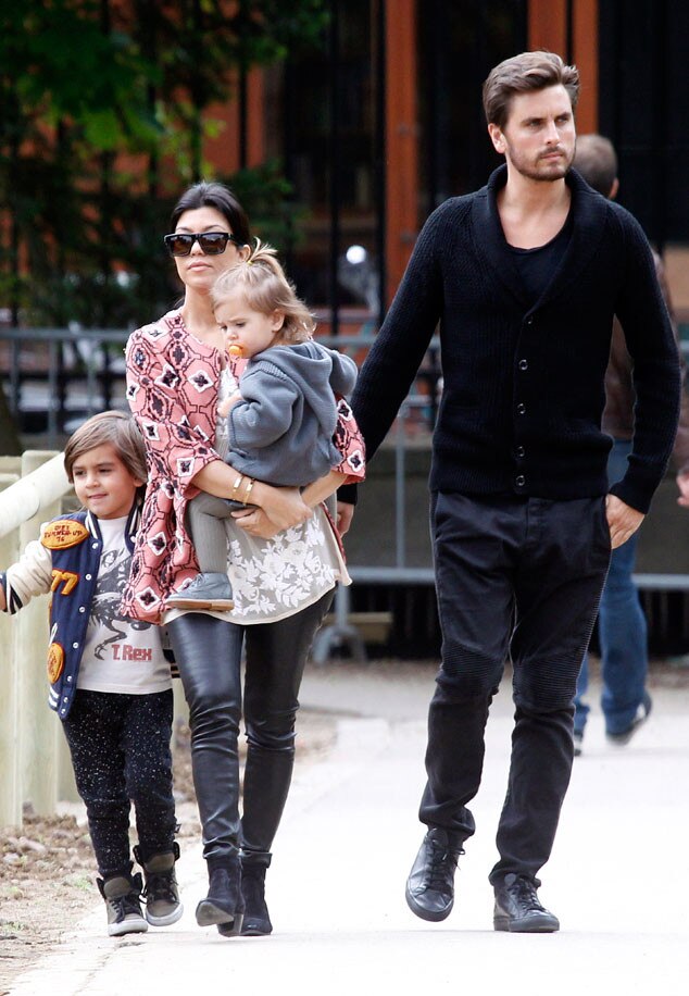 Kourtney Kardashian, Scott Disick, Mason, Penelope Kourtney Kardashian, Scott Disick, Mason, Penelope