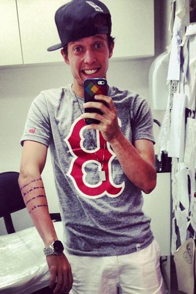 As tatuagens da seleção brasileira | E! Online Brasil