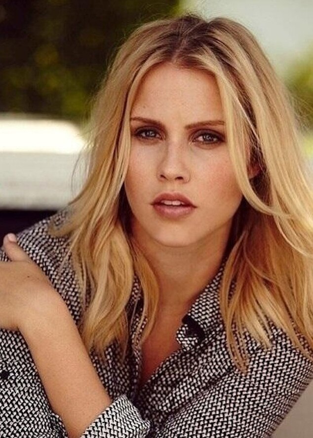 Claire Holt Heading To Nbcs Aquarius As A Series Regular What Does
