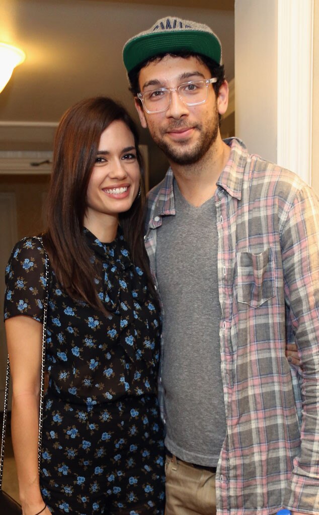 who is currently dating noel on pll