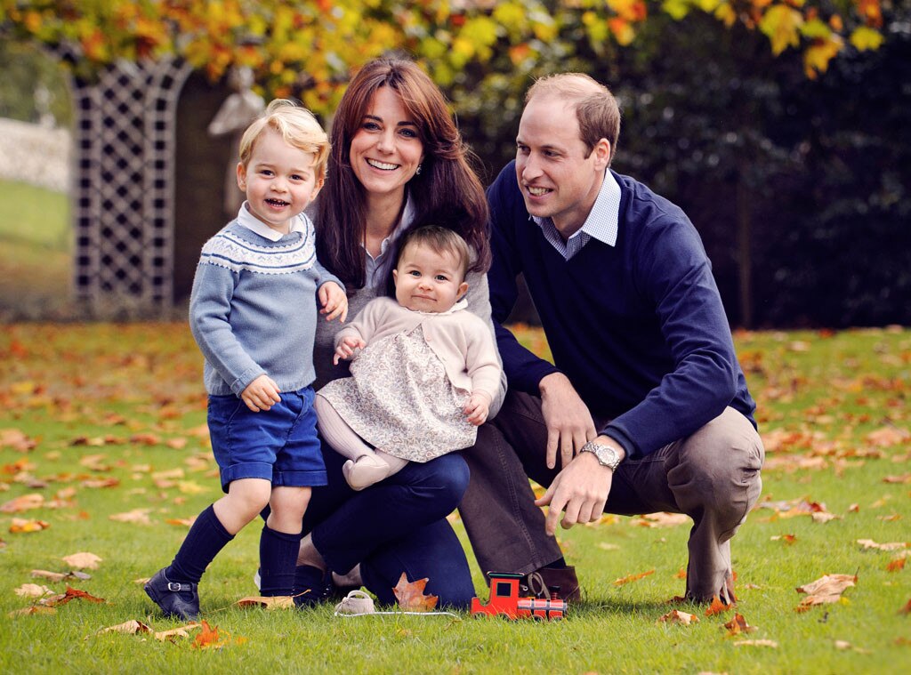 Kate Middleton, Prince William, Prince George, Princess Charlotte, Christmas Card, 2015 Kate Middleton, Prince William, Prince George, Princess Charlotte, Christmas Card, 2015
