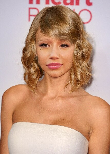2015 Grammys Face-Off - Taylor Swift + Iggy Azalea 2015 Grammys Face-Off - Taylor Swift + Iggy Azalea