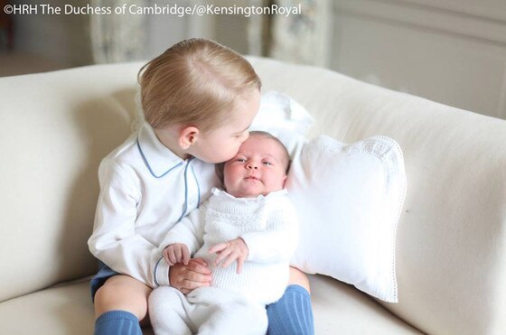 Princesa Charlotte e príncipe George Princesa Charlotte e príncipe George