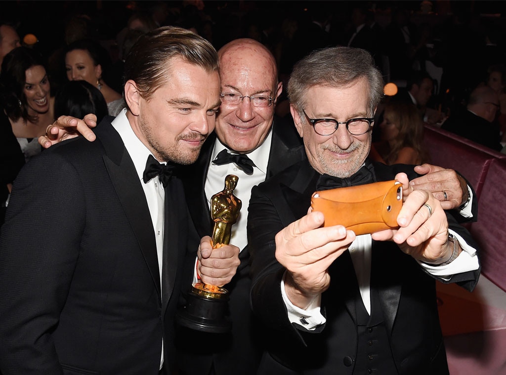 Leonardo DiCaprio, Arnon Milchan, Steven Spielberg, Oscar Party Pics Leonardo DiCaprio, Arnon Milchan, Steven Spielberg, Oscar Party Pics