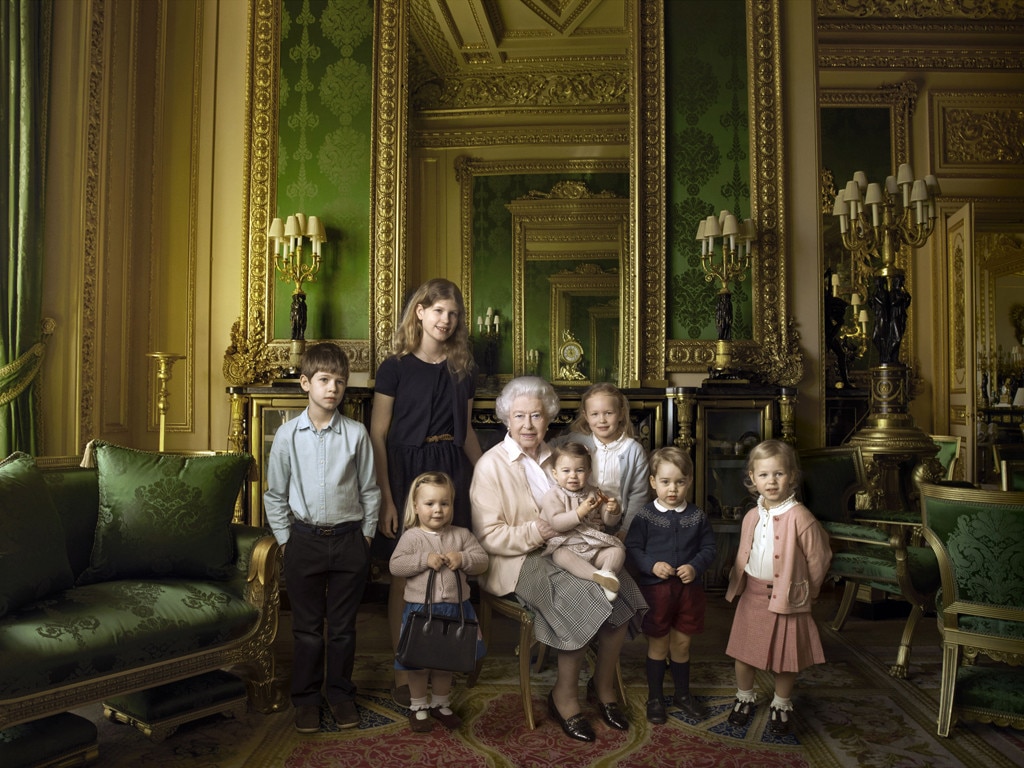 Queen Elizabeth Offical Portrait Queen Elizabeth Offical Portrait