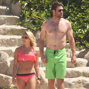 Carrie Underwood, Bikini, Mike Fisher, Beach