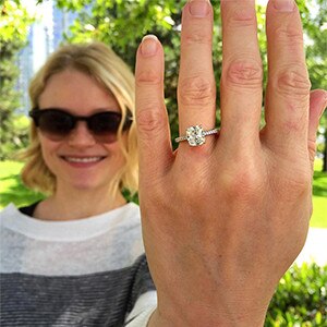Emilie de Ravin, Engagement Ring