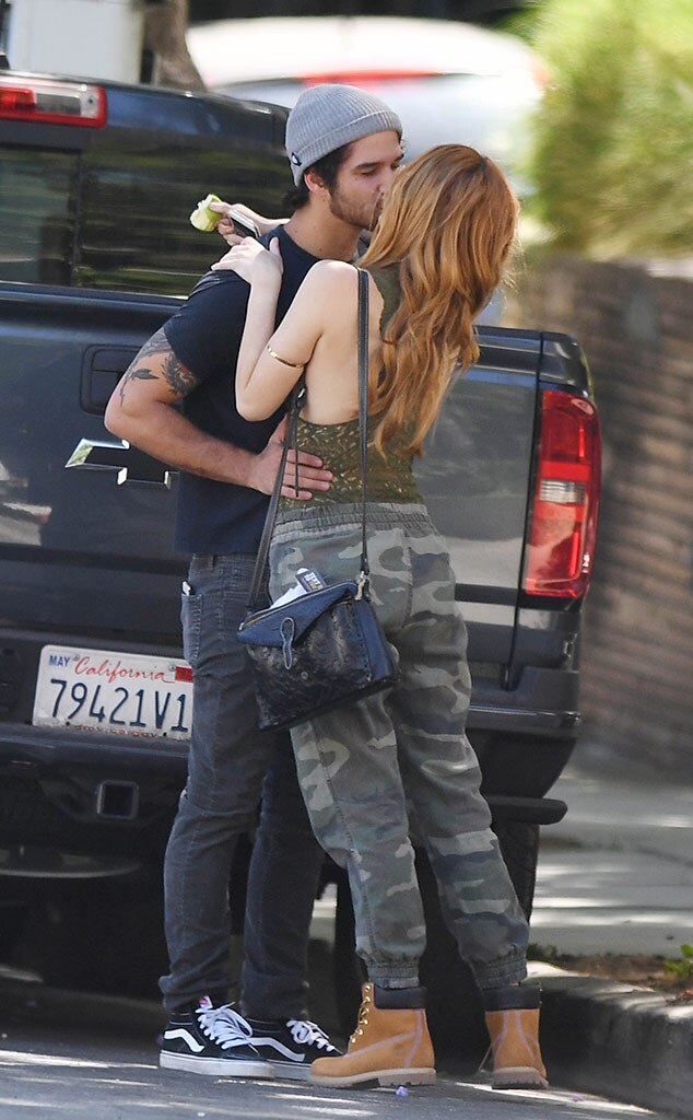 Bella Thorne, Tyler Posey Bella Thorne, Tyler Posey
