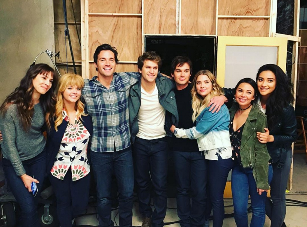 Pretty Little Liars Cast, Instagram Pretty Little Liars Cast, Instagram