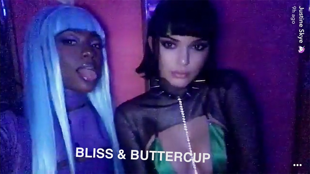 Kendall Jenner, Justine Skye, Powerpuff Girls, Halloween, 2017 Kendall Jenner, Justine Skye, Powerpuff Girls, Halloween, 2017