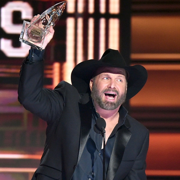 9 Things Didn't See on TV at the 2017 CMA Awards