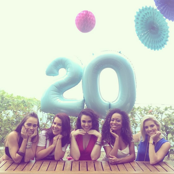 Fernanda Souza, Aretha Oliveira, Francis Helena, Gisele Frade, Renata Del Bianco Fernanda Souza, Aretha Oliveira, Francis Helena, Gisele Frade, Renata Del Bianco