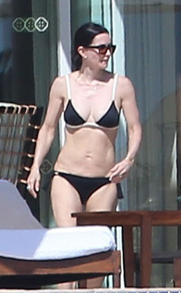 Jennifer Aniston, 48th Birthday, Johnny McDaid, Courteney Cox Jennifer Aniston, 48th Birthday, Johnny McDaid, Courteney Cox