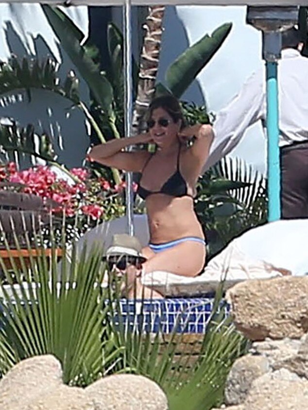 Jennifer Aniston, 48th Birthday, Johnny McDaid, Courteney Cox Jennifer Aniston, 48th Birthday, Johnny McDaid, Courteney Cox