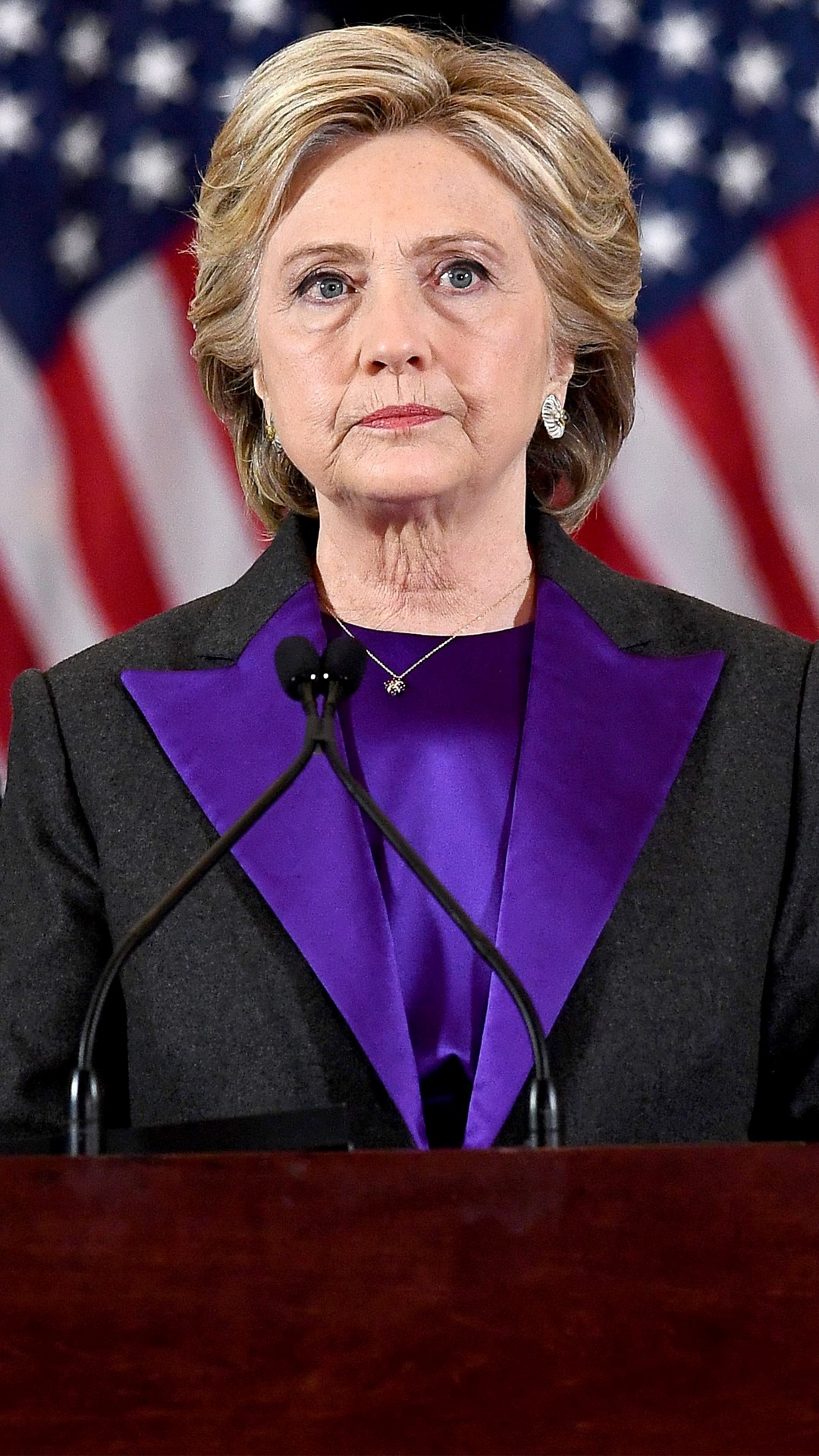 Hillary Clinton, Pantone Color of the Year 2018, Ultra Violet Hillary Clinton, Pantone Color of the Year 2018, Ultra Violet