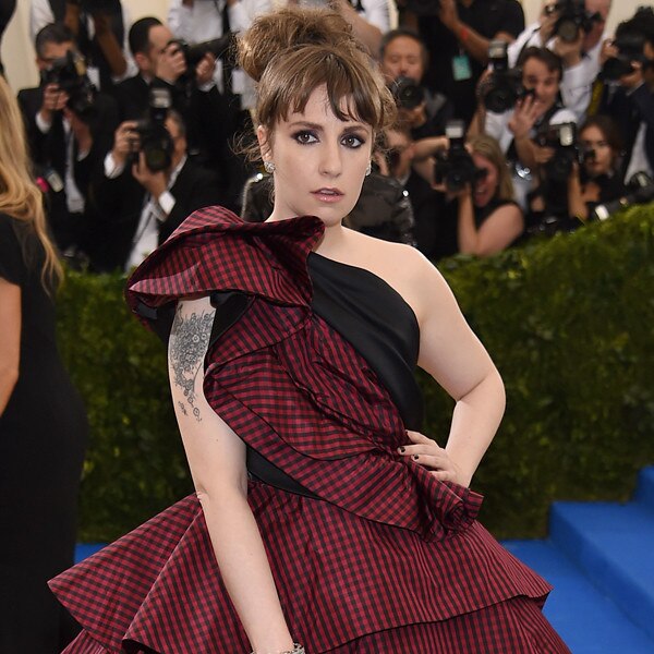 Lena Dunham entra para a sétima temporada de American Horror Story
