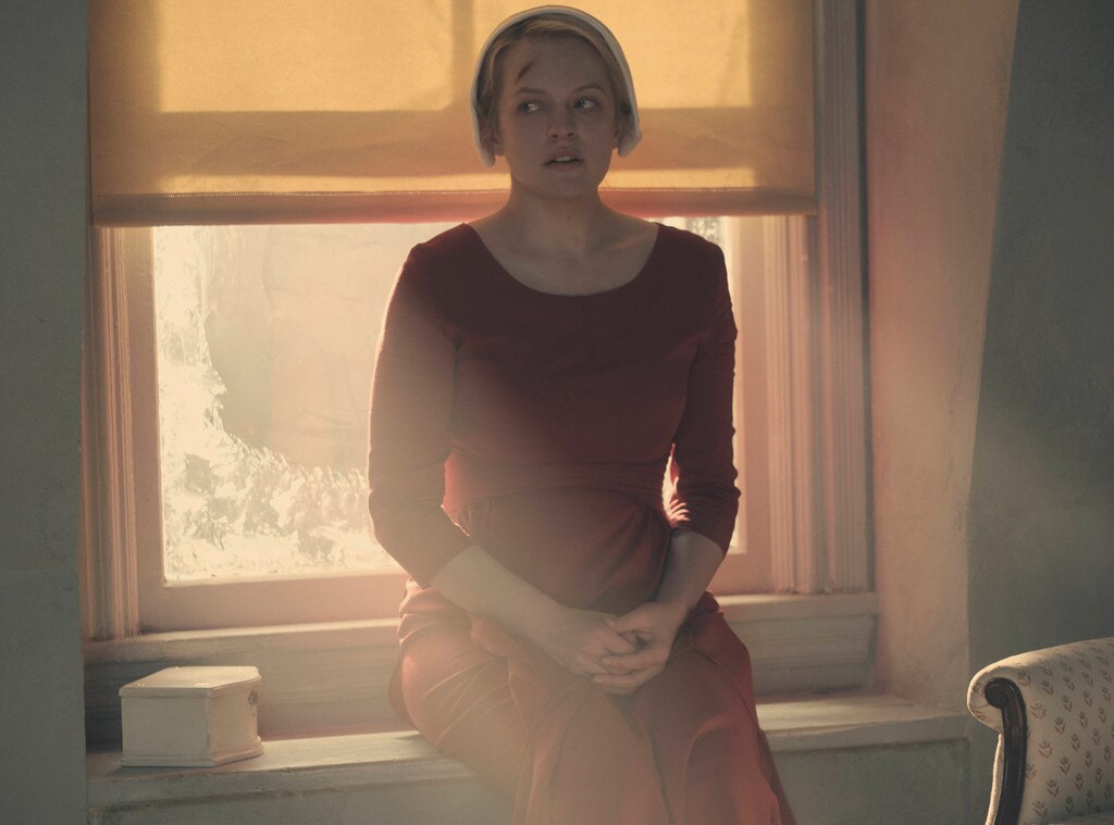 Elisabeth Moss, The Handmaids Tale Elisabeth Moss, The Handmaids Tale