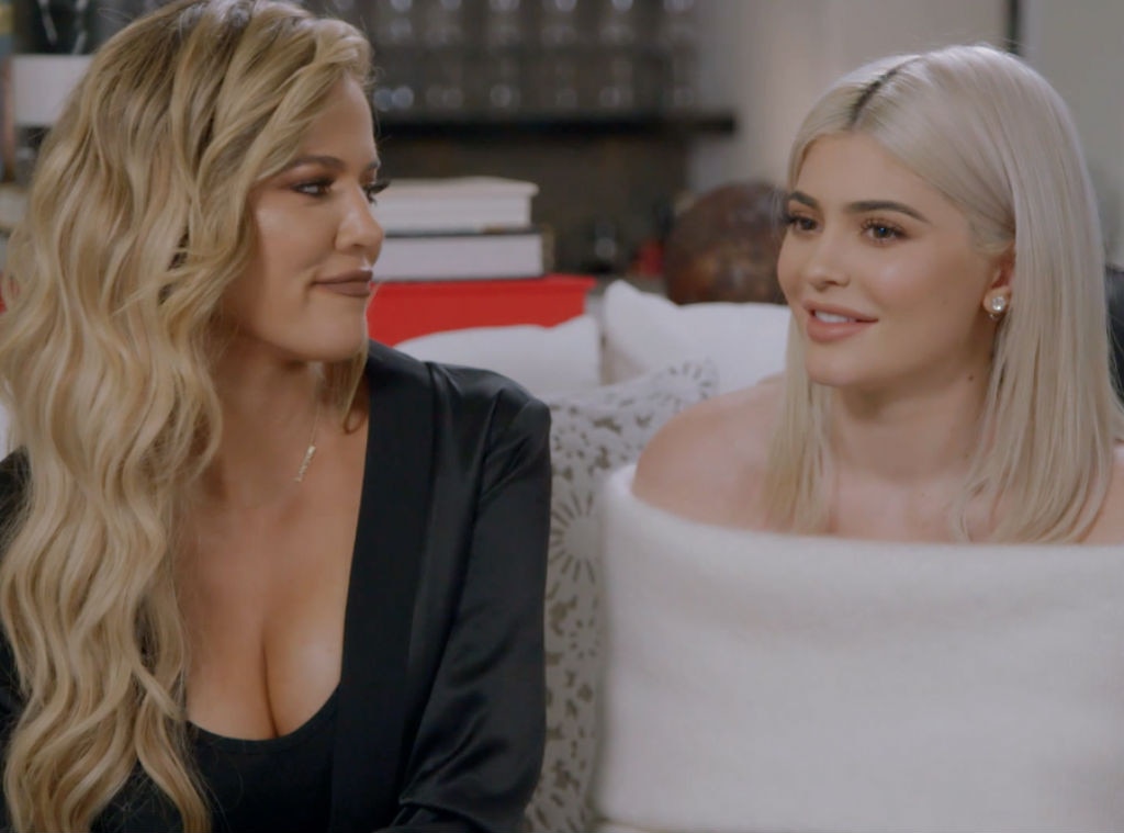 Khloe Kardashian, Kylie Jenner, Hollywood Medium Khloe Kardashian, Kylie Jenner, Hollywood Medium