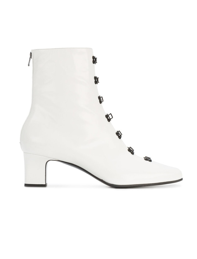 ESC: White Boots ESC: White Boots