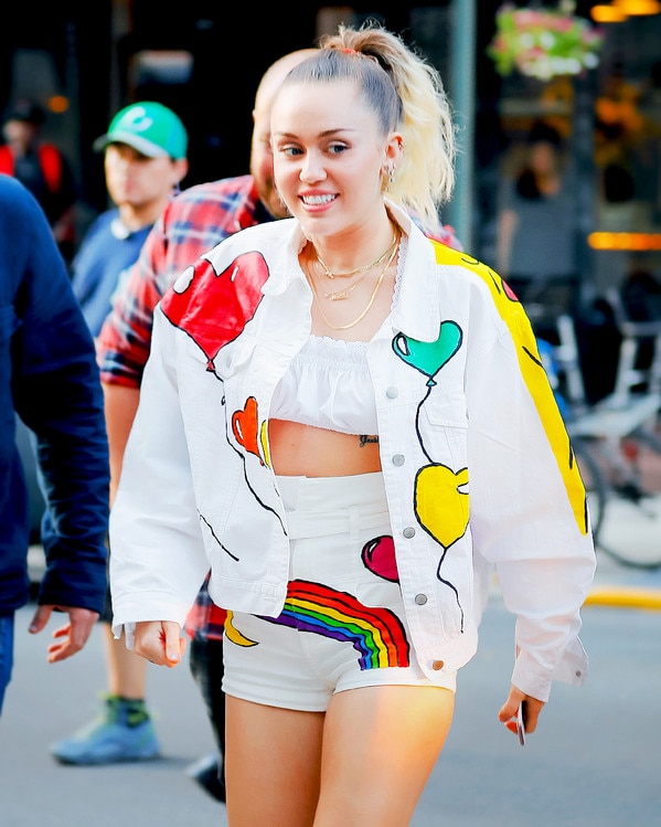 ESC: Miley Cyrus ESC: Miley Cyrus