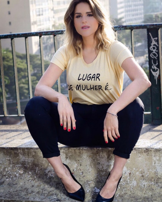 Laila Coelho, TUA, camisetas Laila Coelho, TUA, camisetas
