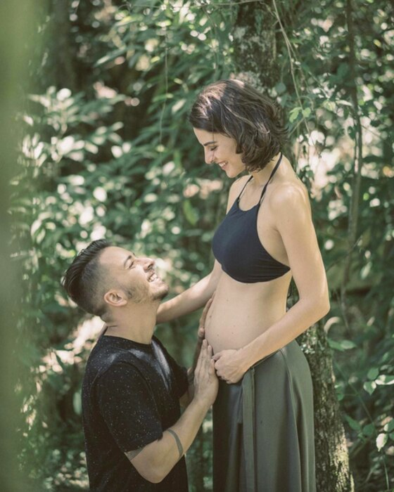 Junior Lima e Monica Benini fazem chá de bebê vegetariano para primeiro filho