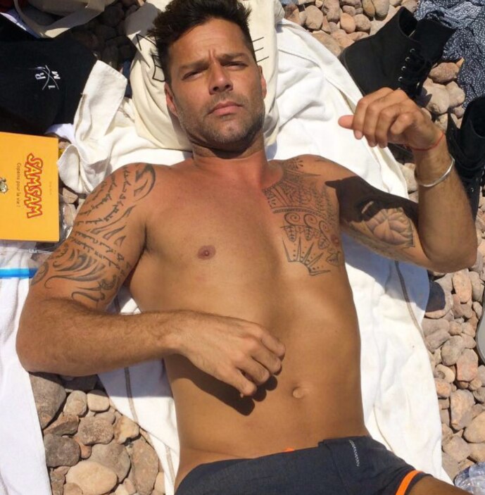Ricky Martin provoca con sus calzoncillos