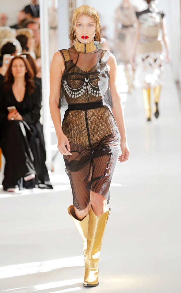 ESC: Bella Hadid, Maison Margiela, Haute Couture Paris Fashion Week ESC: Bella Hadid, Maison Margiela, Haute Couture Paris Fashion Week