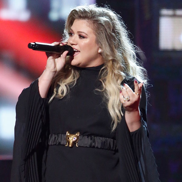 Kelly Clarkson Won't Be Pushed Around&8212;by Critics or Anyone at All