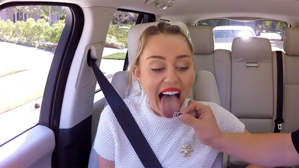 Miley Cyrus confesó que estaba drograda cuando grabó su video más polémico