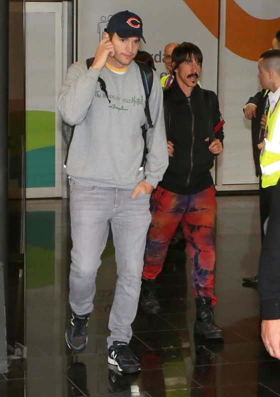 Ashton Kutcher, Anthony Kiedis Ashton Kutcher, Anthony Kiedis