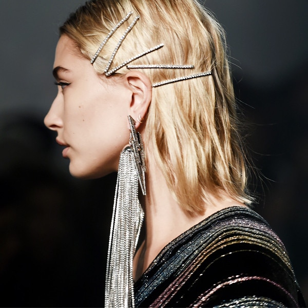 Headbands, Claw Clips and More '90s Hair Trends Are Making a Comeback