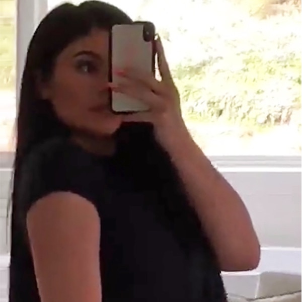 Kylie Jenner Poses in Underwear One Month After Giving Birth