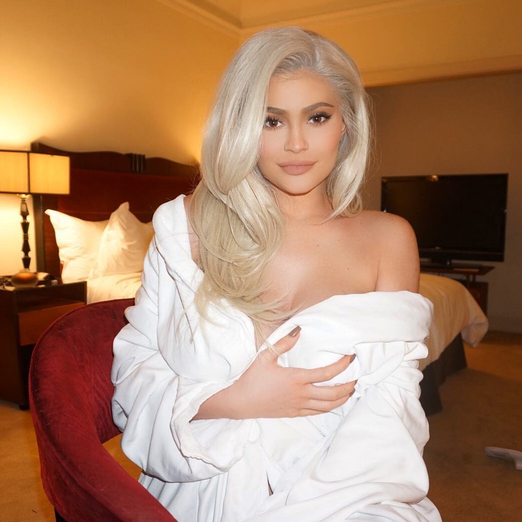 Kylie Jenner Presume Su Increíble Cuerpo Post Parto Y Tienes Que Verla E Online Latinoamerica