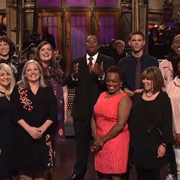 SNL Cast Brings Their Moms on Stage for Mother's Day