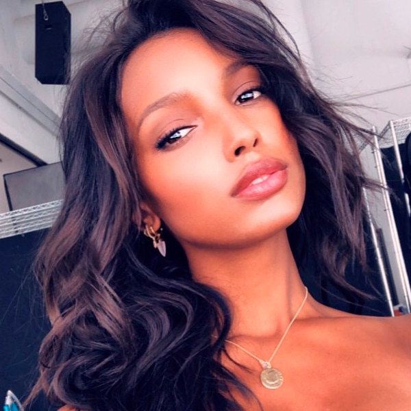 Jasmine Tookes Says This Product Is the Secret to the Perfect Selfie