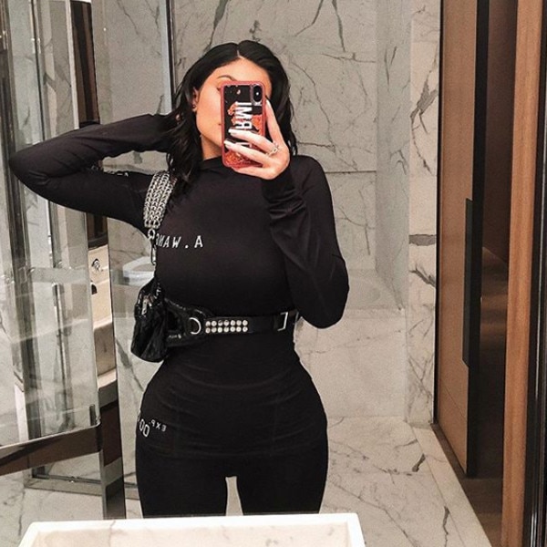 8 Types of Selfies Kylie Jenner Perfected Before National Selfie Day