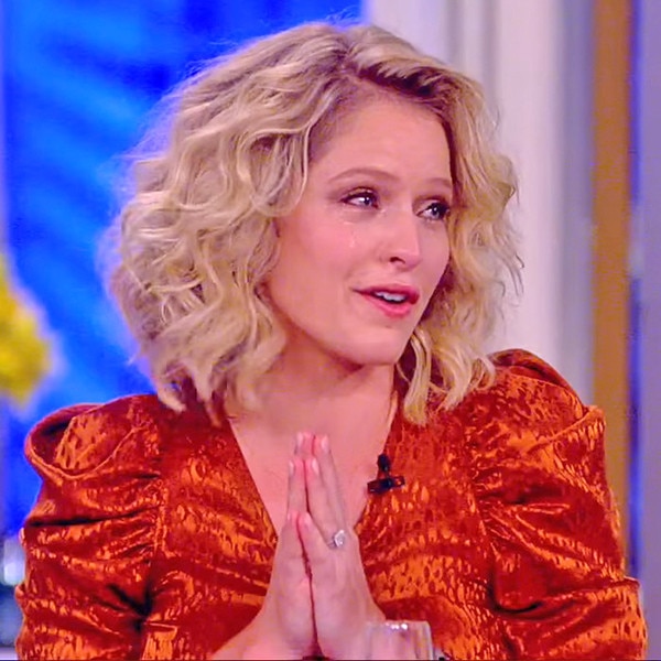 Watch Sara Haines' Tearful Goodbye on The View