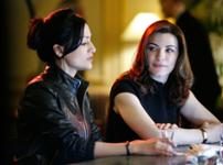Julianna Margulies & Archie Panjabi, <I>The Good Wife</I> Julianna Margulies & Archie Panjabi, <I>The Good Wife</I>