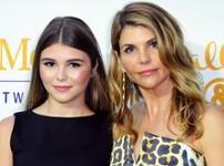 Lori Loughlin & Olivia Giannulli Lori Loughlin & Olivia Giannulli