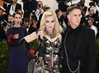 Sarah Paulson & Madonna Sarah Paulson & Madonna