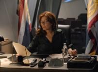 Mary McDonnell: Laura Roslin - <i>Battlestar Galactica</i> Mary McDonnell: Laura Roslin - <i>Battlestar Galactica</i>