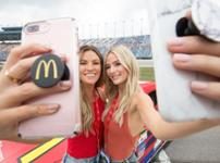 Becca Tilley & Lauren Bushnell Becca Tilley & Lauren Bushnell
