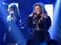 Kelly Clarkson Kelly Clarkson