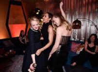 Elisabeth Moss, Amanda Brugel & Yvonne Strahovski Elisabeth Moss, Amanda Brugel & Yvonne Strahovski
