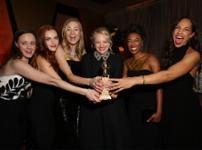 Alexis Bledel, Madeline Brewer, Yvonne Strahovski, Elisabeth Moss, Samira Wiley & Amanda Brugel Alexis Bledel, Madeline Brewer, Yvonne Strahovski, Elisabeth Moss, Samira Wiley & Amanda Brugel