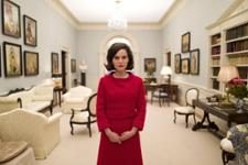 Natalie Portman como Jacqueline Kennedy Natalie Portman como Jacqueline Kennedy