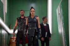 Valkyrie (Tessa Thompson), Thor (Chris Hemsworth) & Bruce Banner (Mark Ruffalo) Valkyrie (Tessa Thompson), Thor (Chris Hemsworth) & Bruce Banner (Mark Ruffalo)