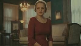 Elisabeth Moss, <i>The Handmaid's Tale</i> Elisabeth Moss, <i>The Handmaid's Tale</i>